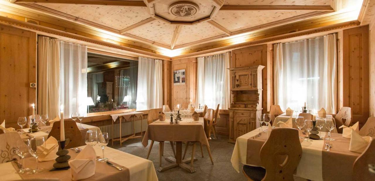 Hotel Crusch Alba Zernez Bagian luar foto