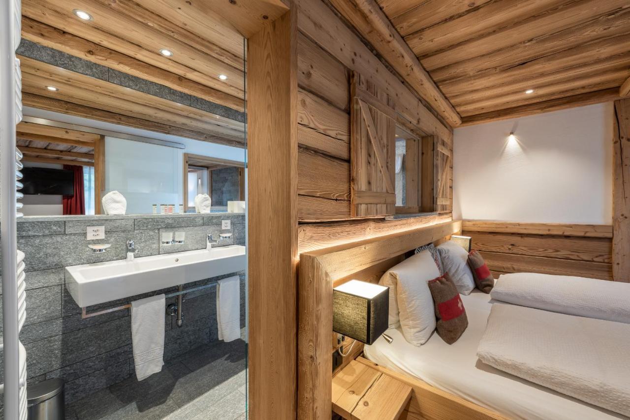 Hotel Crusch Alba Zernez Bagian luar foto