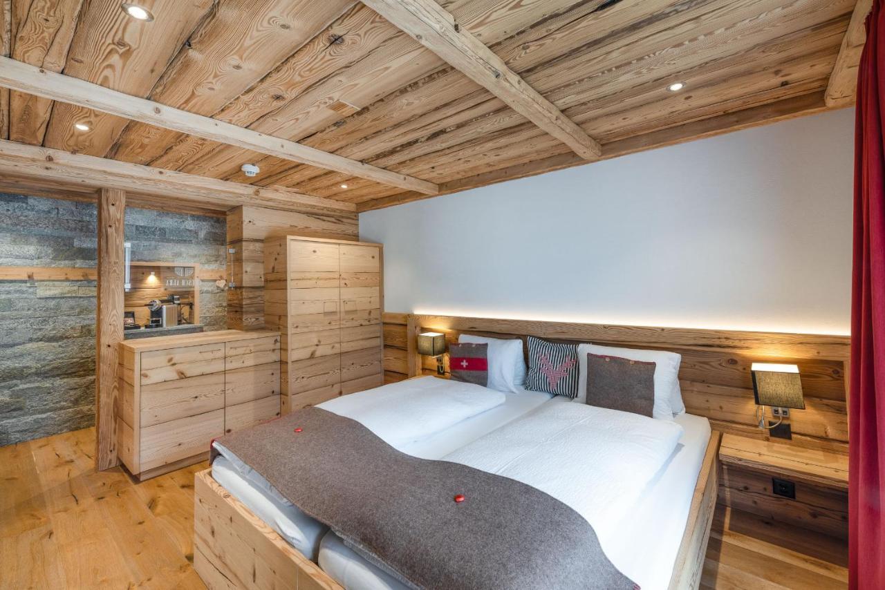 Hotel Crusch Alba Zernez Bagian luar foto
